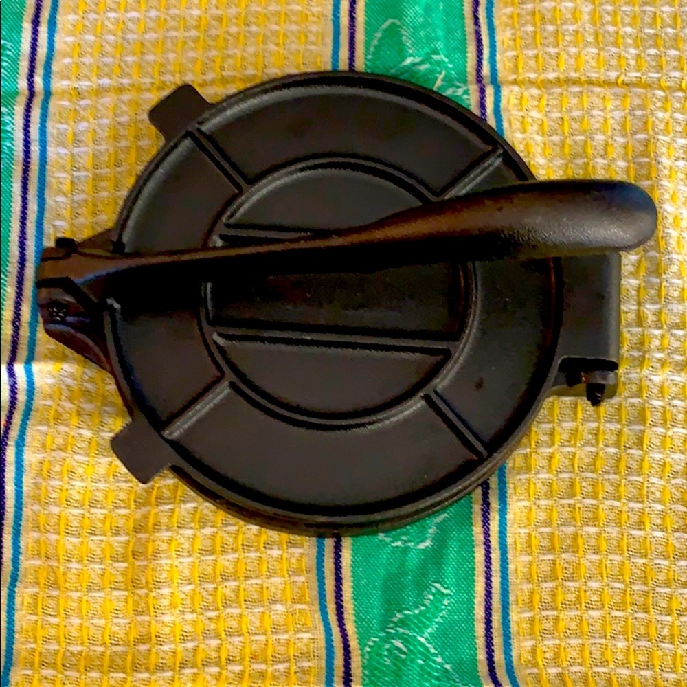 Tortilla press